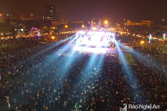 Sẽ chiếu phim phục vụ nhân dân tại Quảng trường Hồ Chí Minh vào dịp Tết