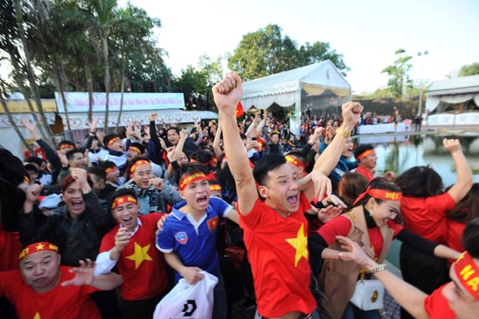 Người hâm mộ Nghệ An bùng nổ vì U23 Việt Nam