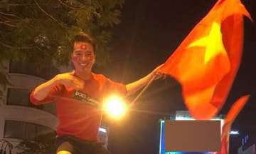 Mr Đàm và nhiều nghệ sĩ đồng loạt hủy show để cổ vũ U23 Việt Nam đá Chung kết