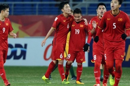 Huấn luyện viên người Áo Alfred Riedl nhắn nhủ U23 Việt Nam trước chung kết