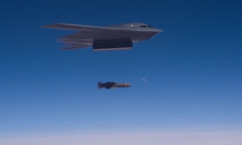 Mỹ nâng cấp siêu bom chuyên đối phó hầm ngầm Triều Tiên