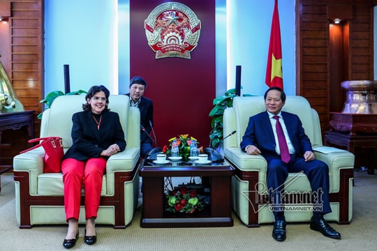 Cuộc trò chuyện của Bộ trưởng TT&TT và nữ Đại sứ về U23 Việt Nam