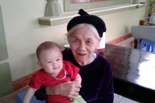 Chuyện đời của nữ đảng viên 70 năm tuổi Đảng vùng cao xứ Nghệ