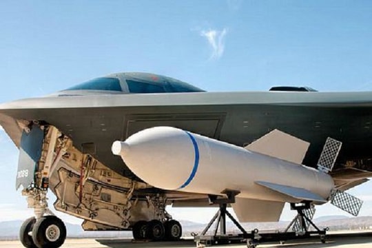 Sức mạnh siêu bom có thể xuyên thủng 60 m bê tông