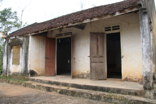 Căn nhà heo hút và tuổi thơ đói nghèo của tuyển thủ Xuân Mạnh U23