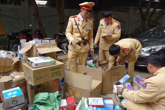 Bắt xe ô tô chở lượng lớn đồ điện dân dụng không nguồn gốc