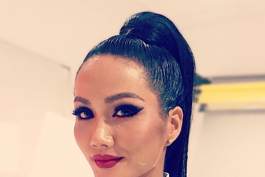 Hoa hậu H'Hen Niê khác lạ với tóc dài