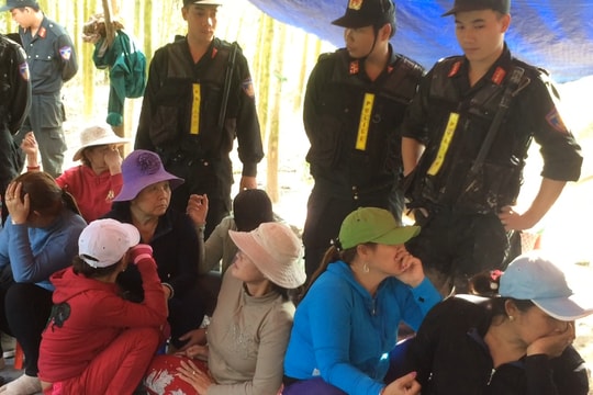 Nổ súng phá sòng bạc xóc đĩa lớn trong rừng