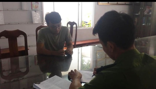 Bắt trùm chuyên mua bán hàng nóng trên mạng