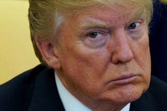 Ông Trump leo thang căng thẳng với đảng Dân chủ