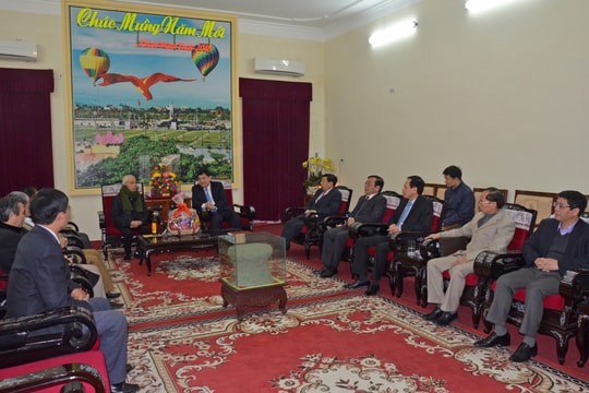 Phát huy khối đoàn kết lương - giáo, chăm lo phát triển kinh tế - xã hội