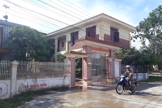  Bí thư kiêm Chủ tịch xã bị cách chức, khai trừ Đảng vì bán đất trái thẩm quyền