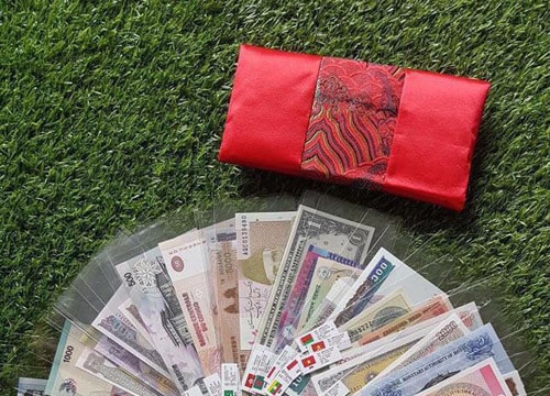 'Sốt' bộ tiền lì xì gom may mắn của 28 nước