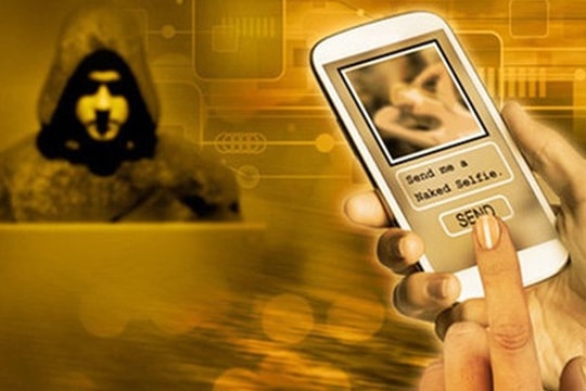 Dùng clip nhạy cảm để tống tiền người tình 67 tuổi