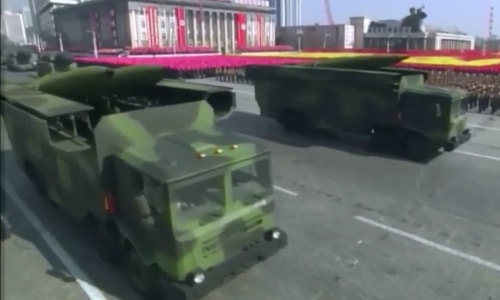 Triều Tiên ra mắt tên lửa bí ẩn giống Iskander Nga