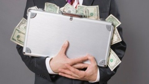 Gục trước "đạn bọc đường", người chống tham nhũng thành kẻ bảo kê