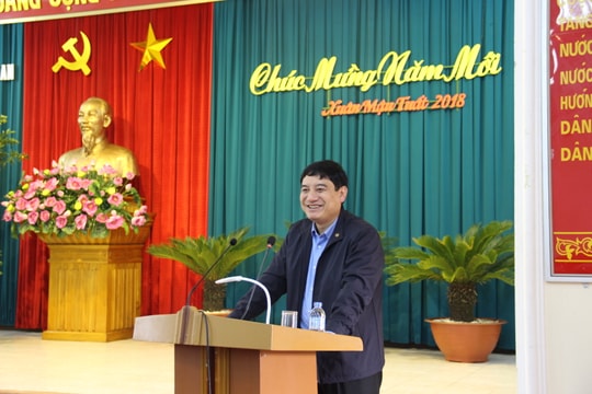 Bí thư Tỉnh ủy: Cán bộ, đảng viên gương mẫu từ việc làm tốt chức trách, nhiệm vụ của mình