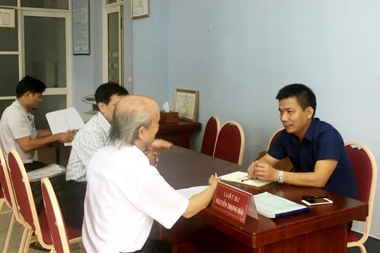 'Xóa nghèo' pháp luật cho người dân