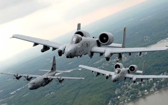 Xem chiến cơ A-10 của Mỹ bắn nát xe Taliban