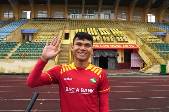 Phan Văn Đức và Phạm Xuân Mạnh chúc Tết người hâm mộ