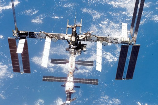 Ông Trump muốn bán Trạm vũ trụ quốc tế