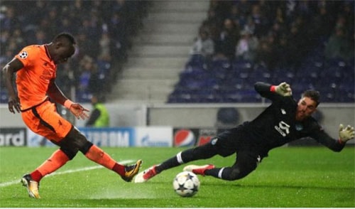 Mane ghi hat-trick, Liverpool đè bẹp Porto trên sân khách