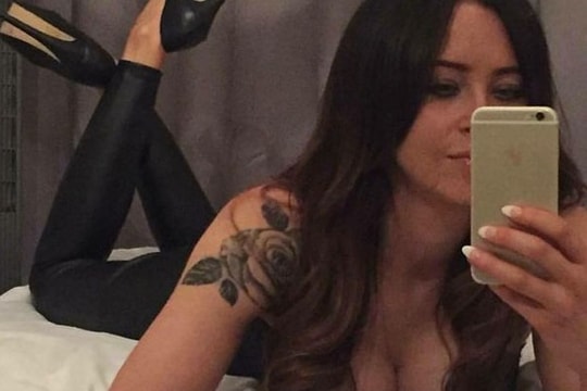 Bà ngoại nóng bỏng 35 tuổi nhận được hàng chục lời cầu hôn