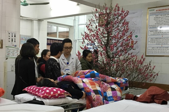 Năm mới vừa bắt đầu đã vội kết thúc vì những chén rượu mừng