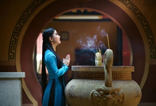 ​Cách hành lễ khi đi lễ chùa đầu năm