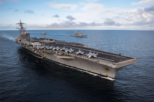 Vẻ uy hùng của các tàu sân bay khủng