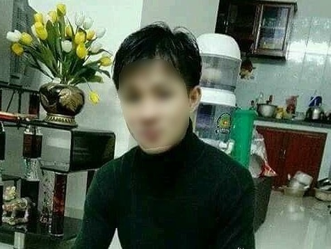 Dùng máy bơm hút nước thâu đêm, tìm thấy thi thể nam thanh niên dưới hồ