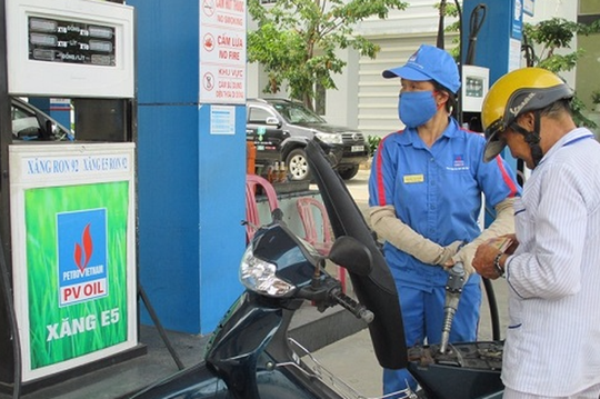 Đề xuất tăng thuế xăng kịch khung, lên 4.000 đồng mỗi lít