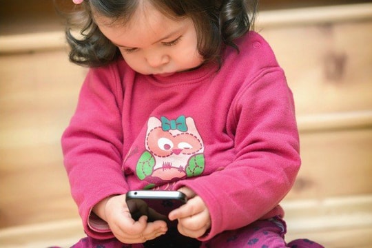 Quy tắc 20-20-20 dành cho những người 'nghiện' điện thoại