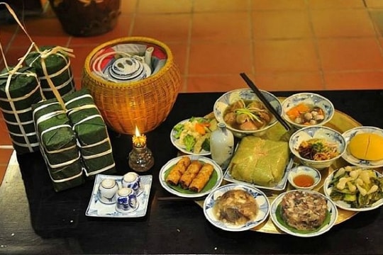 Nguy cơ ngộ độc từ thực phẩm còn thừa sau Tết