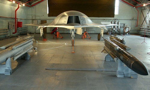 UAV siêu thanh mang tên lửa dẫn đường của Nga