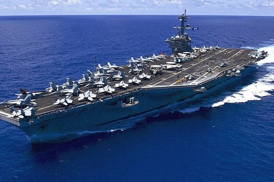 Uy lực đội tàu sân bay Mỹ sắp tới Đà Nẵng