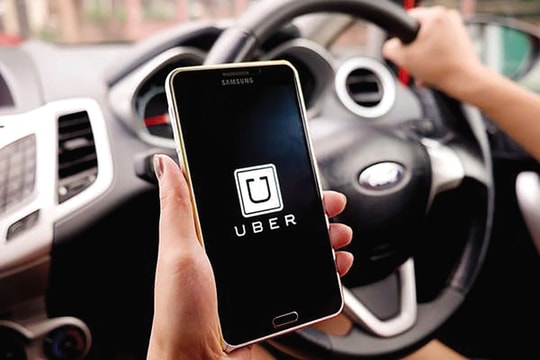 Bộ Tài chính đề nghị tăng cường quản lý thuế với Uber, Grab