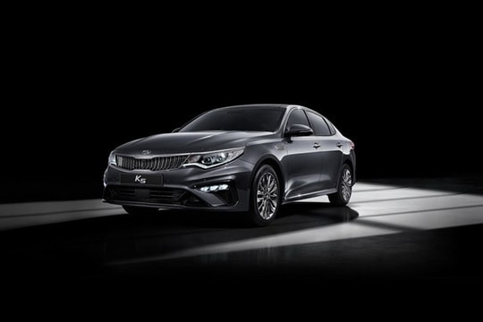 Kia Optima 2019 cải tiến thiết kế nội, ngoại thất