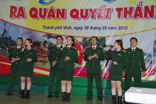 Đêm giao lưu “Ra quân quyết thắng” của Bộ Chỉ huy Quân sự Nghệ An