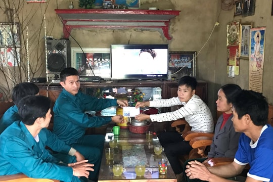 Các địa phương tổ chức gặp mặt, động viên thanh niên nhập ngũ