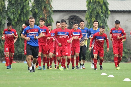 Hai ngày nữa thị trường chuyển nhượng bóng đá Việt Nam đóng cửa