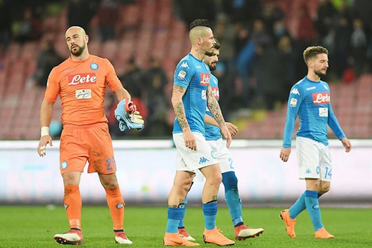 Napoli - Bao giờ mới hết phận ‘ngựa ô’?