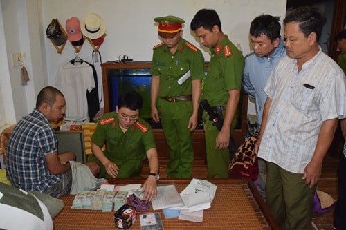 Công an  triệt phá đường dây cá độ bóng đá 100 tỷ đồng