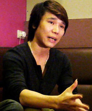 Phê ma túy, nam ca sĩ nhét tỏi vào miệng bạn gái gây tử vong