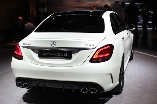 Mercedes-AMG C43 2019 với sức mạnh, vẻ ngoài được nâng cấp mới