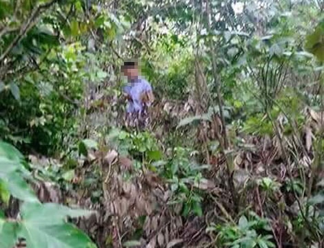 Nghi can sát hại 2 bố con đi tìm mật ong rừng đã tự tử?