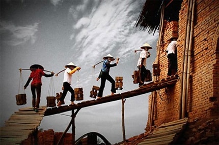 Những hình ảnh tảo tần của phụ nữ Việt Nam