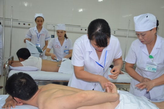 Nâng cao ý thức phát hiện và điều trị loãng xương sau tuổi 40