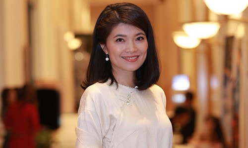 Cựu BTV Diệp Anh kêu cứu vì dính phi vụ lừa tiền