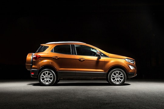 Ford EcoSport 2018 giao tiếp với người lái bằng 10.000 khẩu lệnh